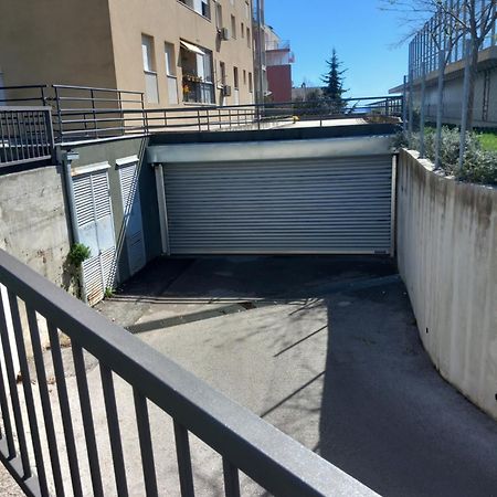 Apartment Harmony - Pleasant And Comfortable Place With A Balcony And A Secured Garage Split Bagian luar foto