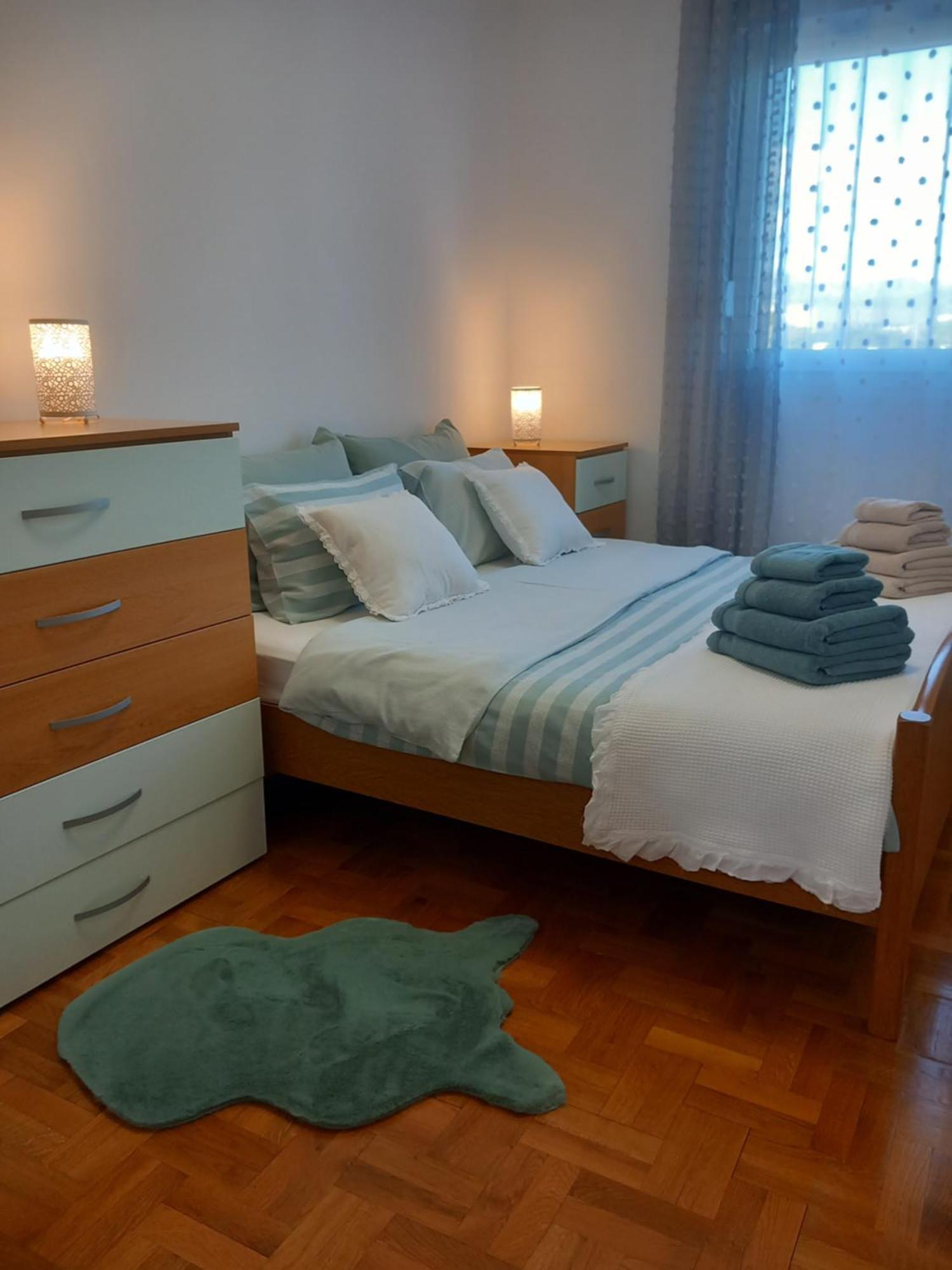Apartment Harmony - Pleasant And Comfortable Place With A Balcony And A Secured Garage Split Bagian luar foto