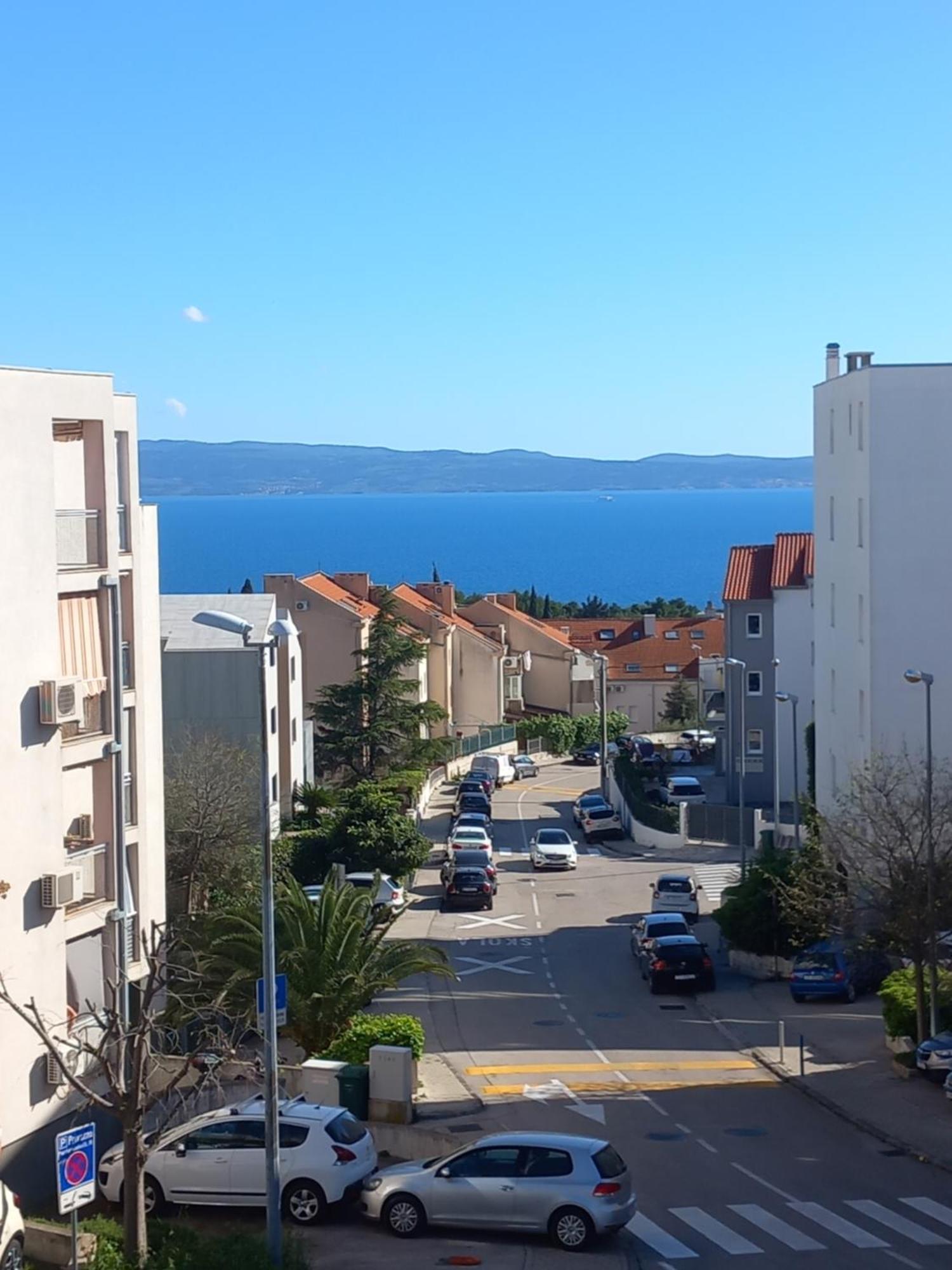 Apartment Harmony - Pleasant And Comfortable Place With A Balcony And A Secured Garage Split Bagian luar foto