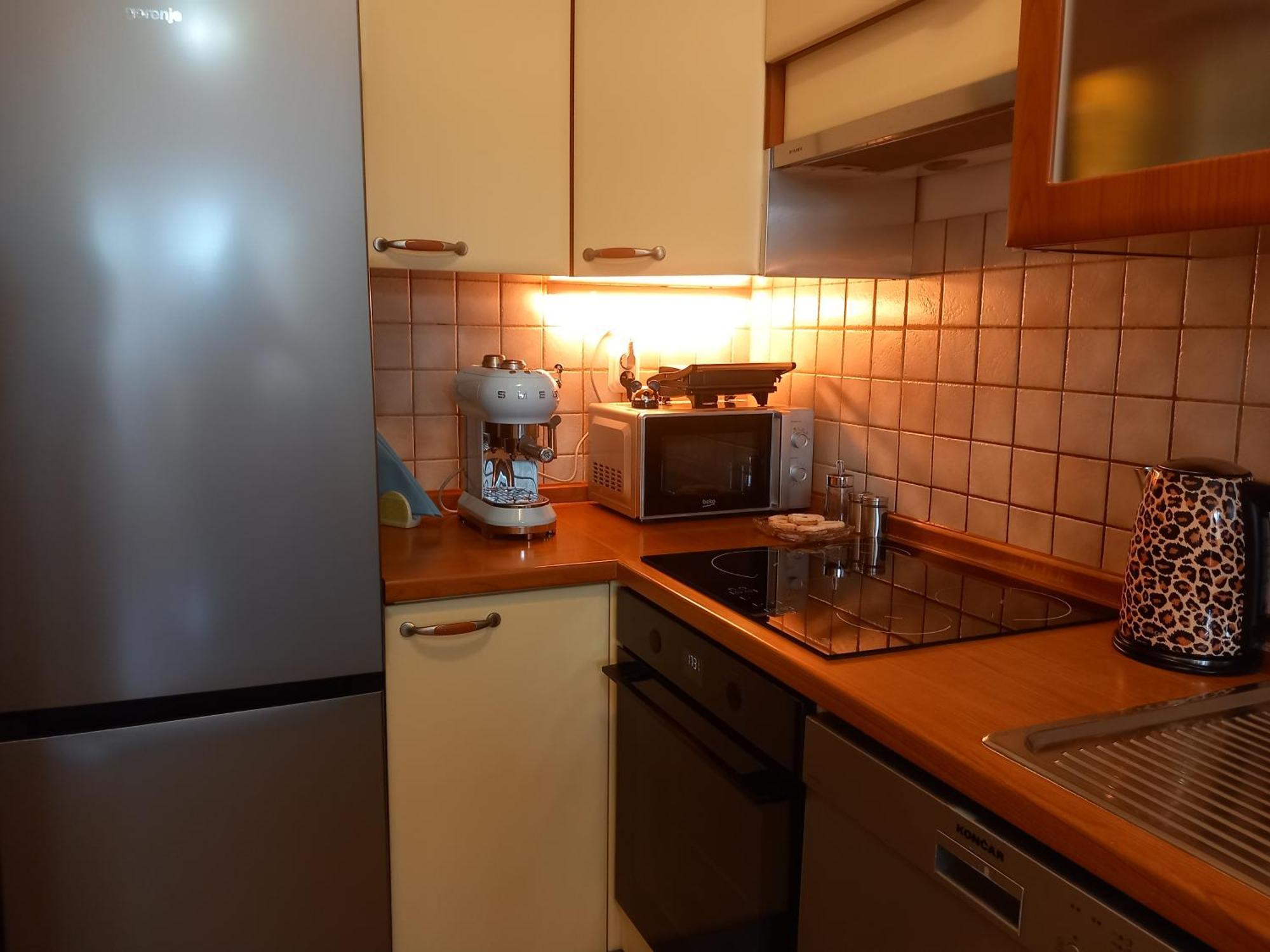 Apartment Harmony - Pleasant And Comfortable Place With A Balcony And A Secured Garage Split Bagian luar foto