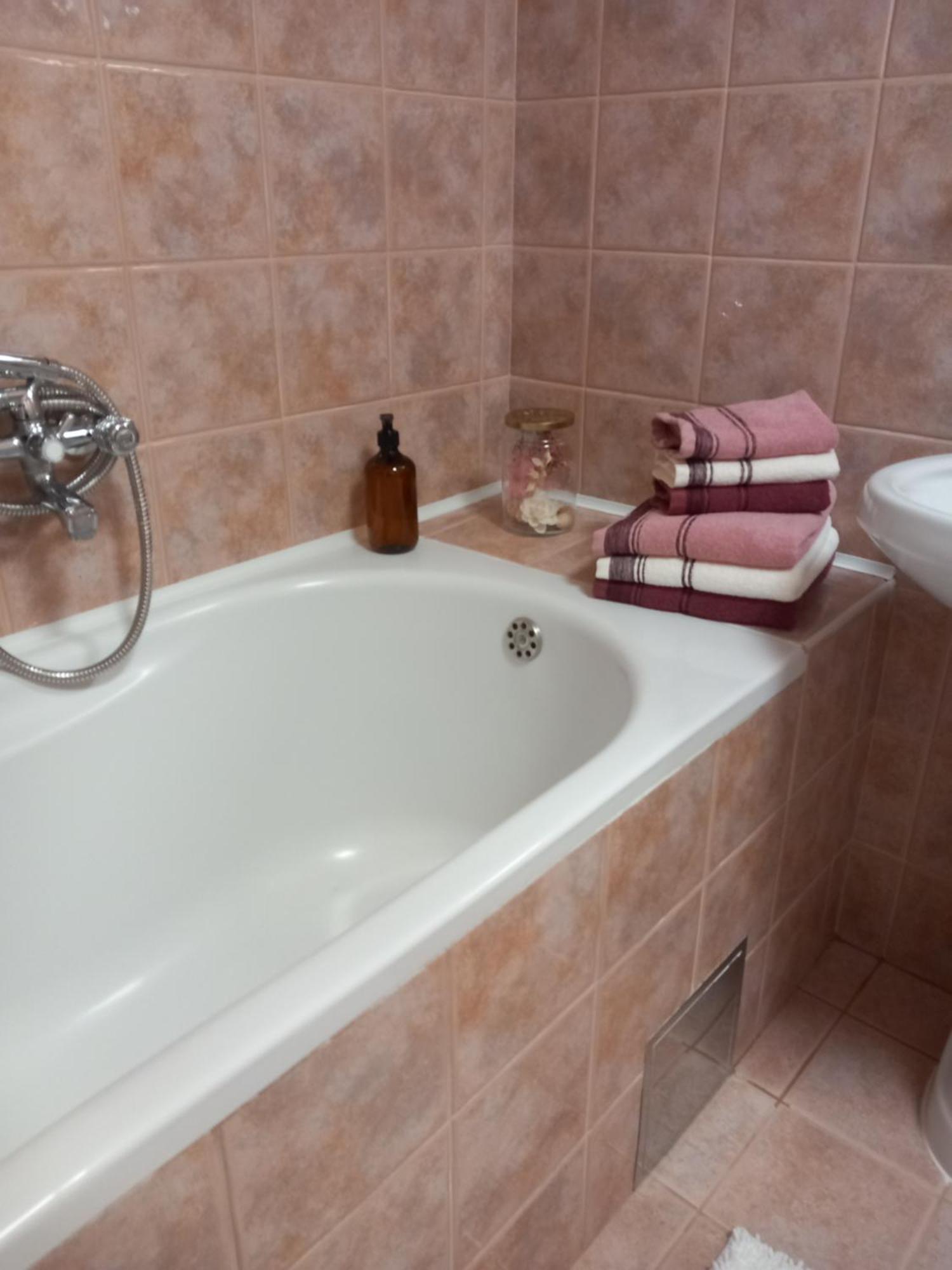Apartment Harmony - Pleasant And Comfortable Place With A Balcony And A Secured Garage Split Bagian luar foto