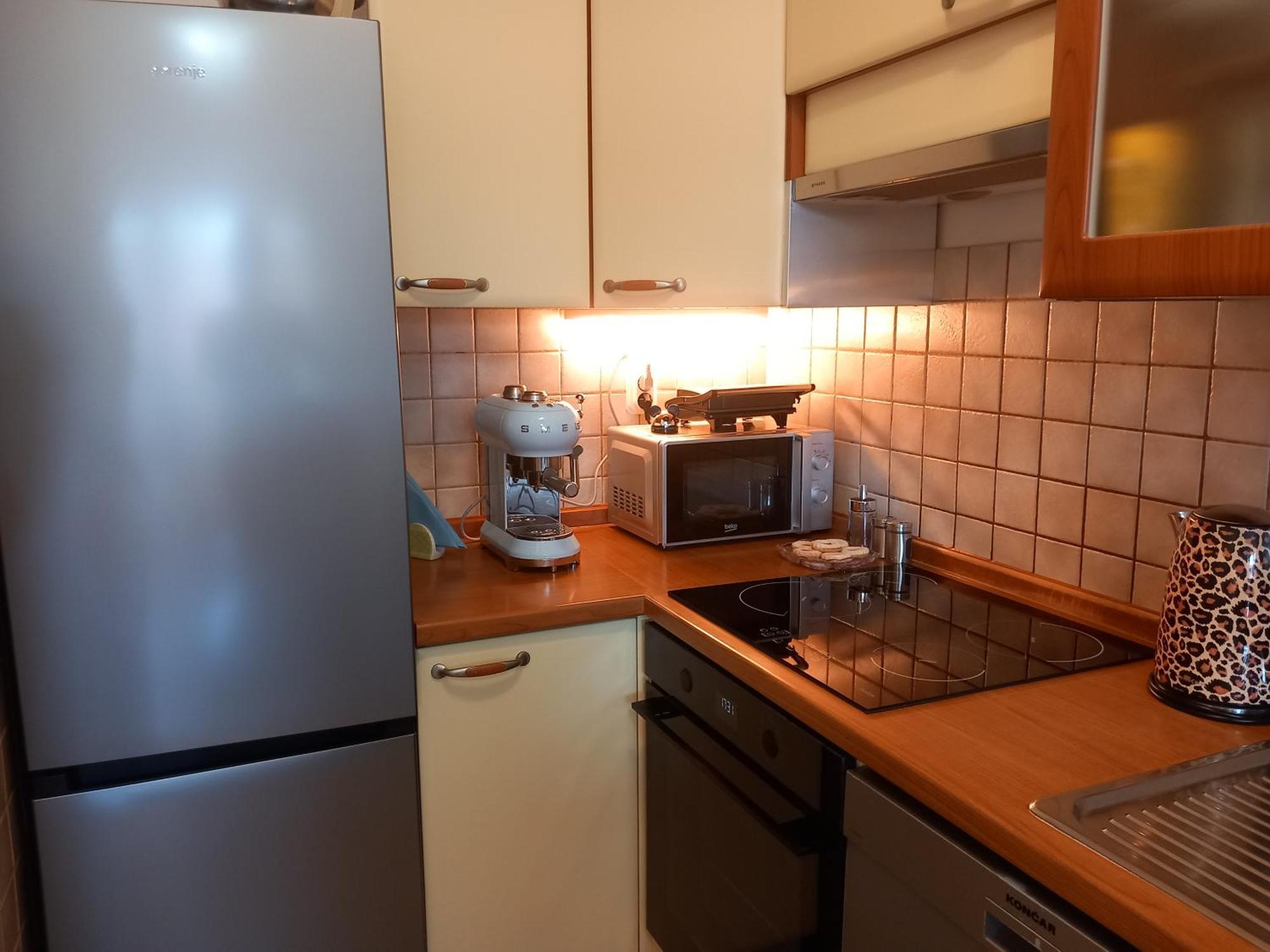 Apartment Harmony - Pleasant And Comfortable Place With A Balcony And A Secured Garage Split Bagian luar foto