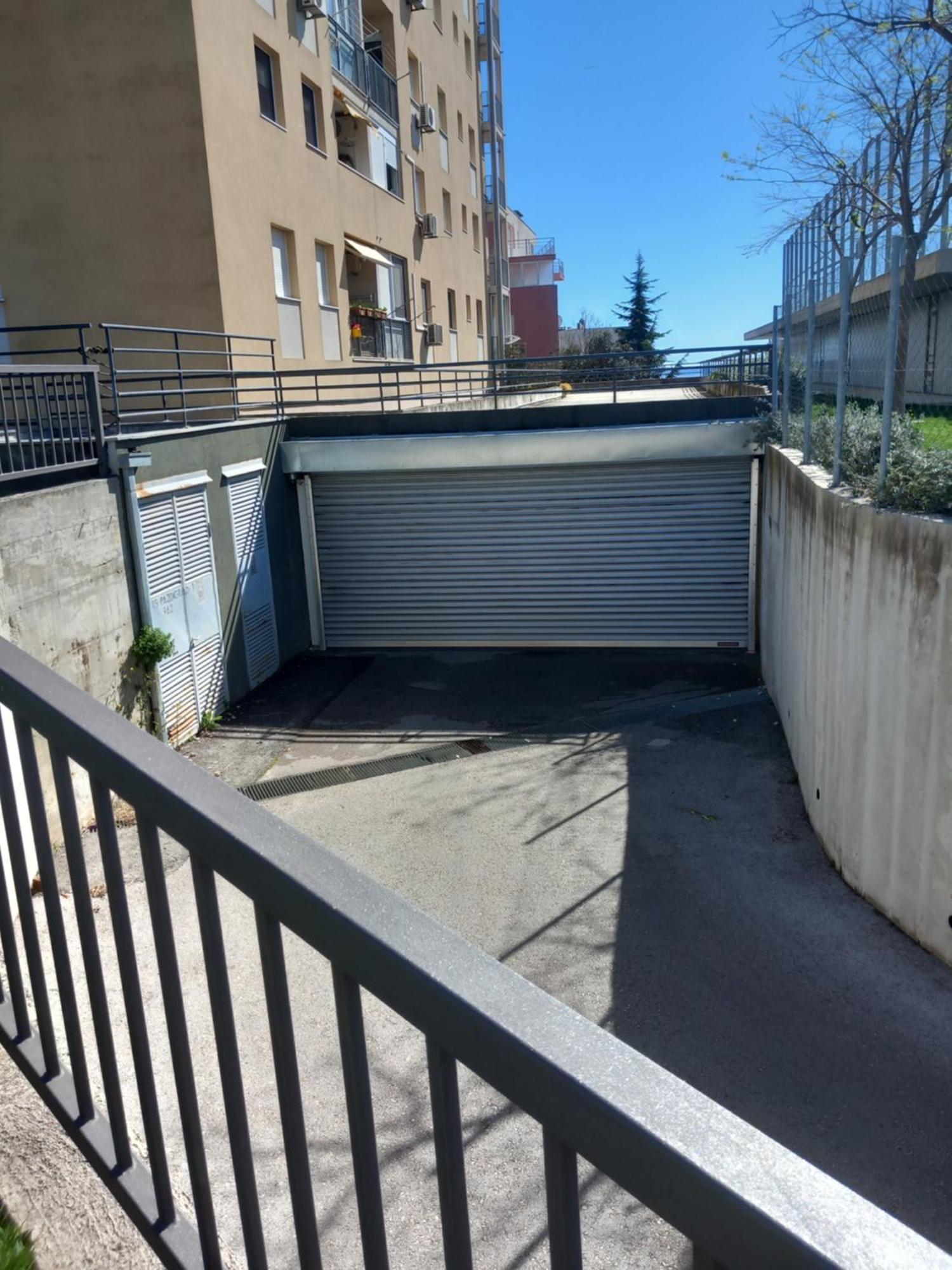 Apartment Harmony - Pleasant And Comfortable Place With A Balcony And A Secured Garage Split Bagian luar foto
